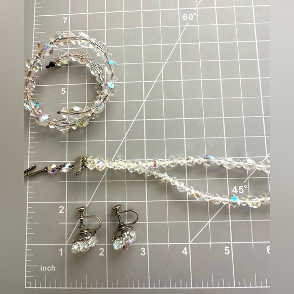 Beautiful vintage aurora borealis necklace lot - Picture 12 of 13